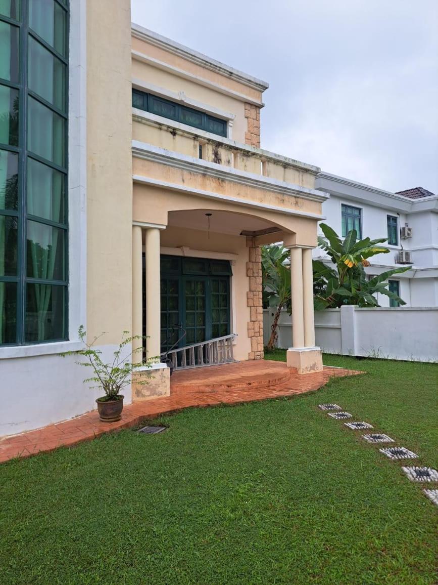 Villa Shamir Sepang Luaran gambar